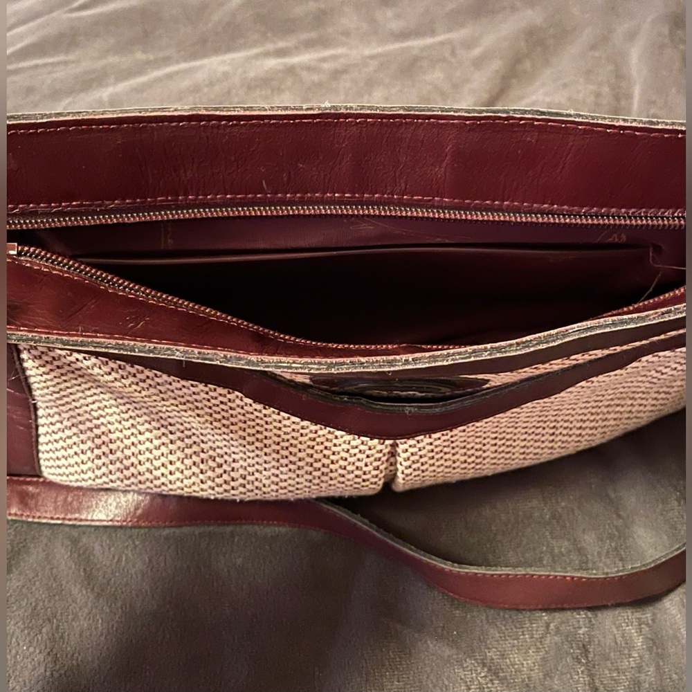 Vintage Etienne Aigner Tan and Burgundy Shoulder Bag Purse - Picture 8 of 8